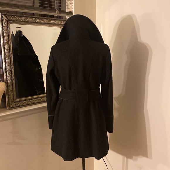 MACYS I.N.C BLACK PEACOAT IN SIZE MEDIUM. - Picture 5 of 6
